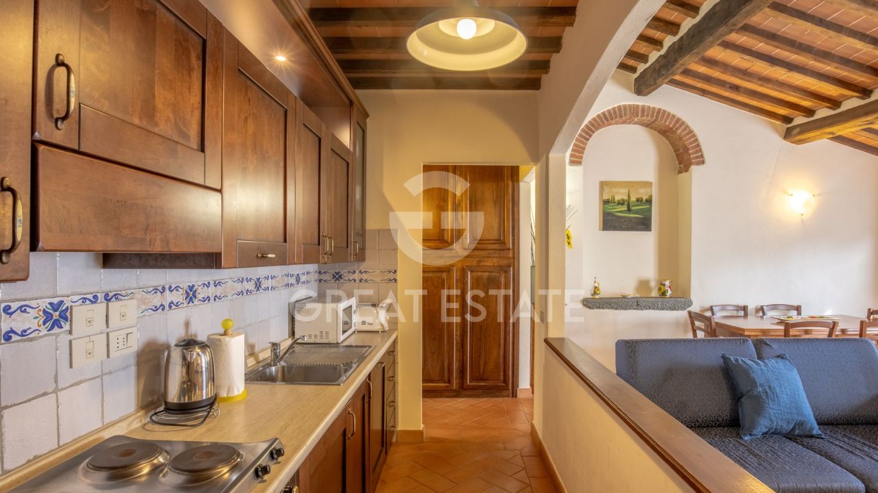 Апартаменты в Кортоне, Италия, 101.5 м² - фото 12