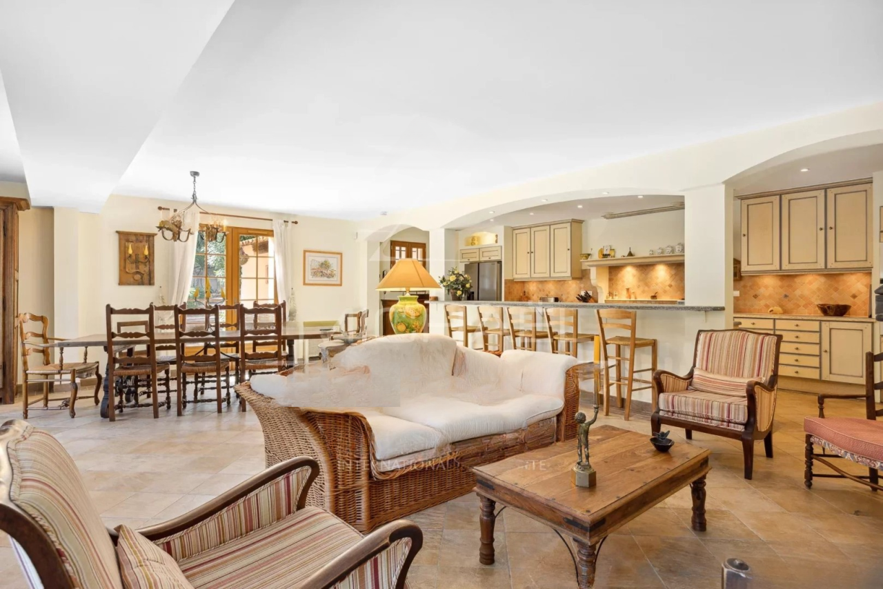 Квартира в Каннах, Франция, 191 м² - фото 6