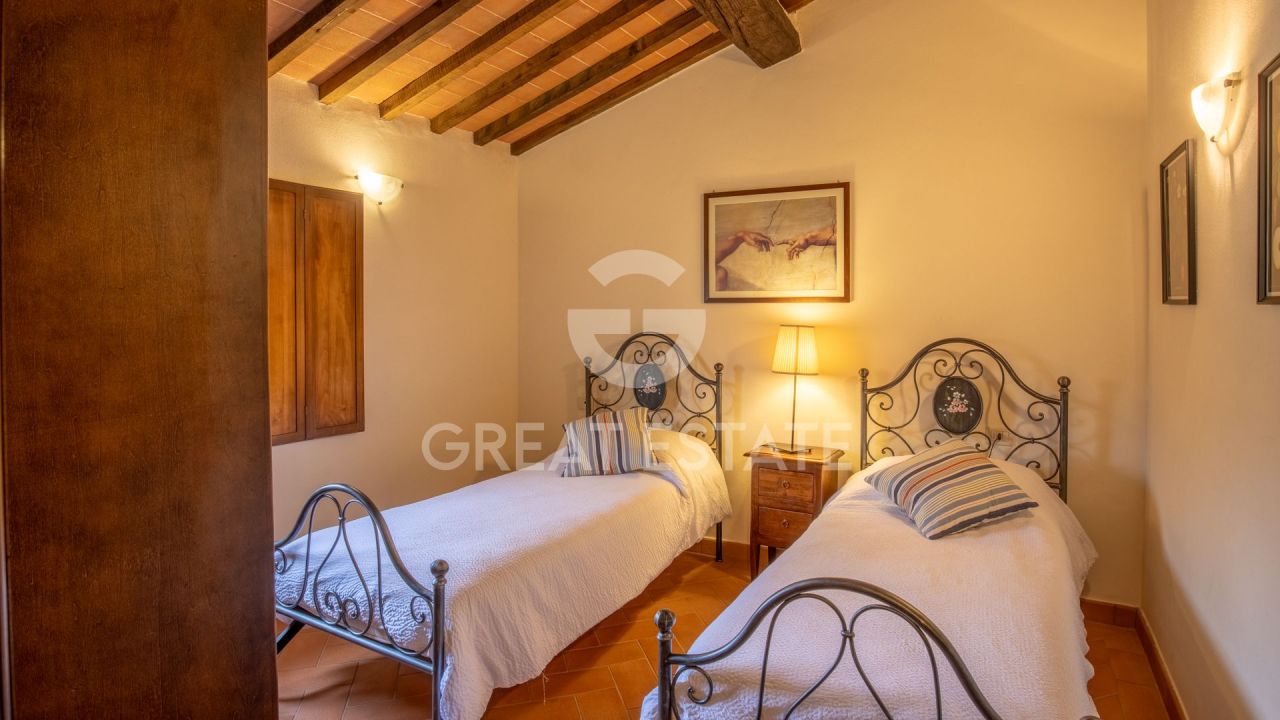 Апартаменты в Кортоне, Италия, 101.5 м² - фото 14