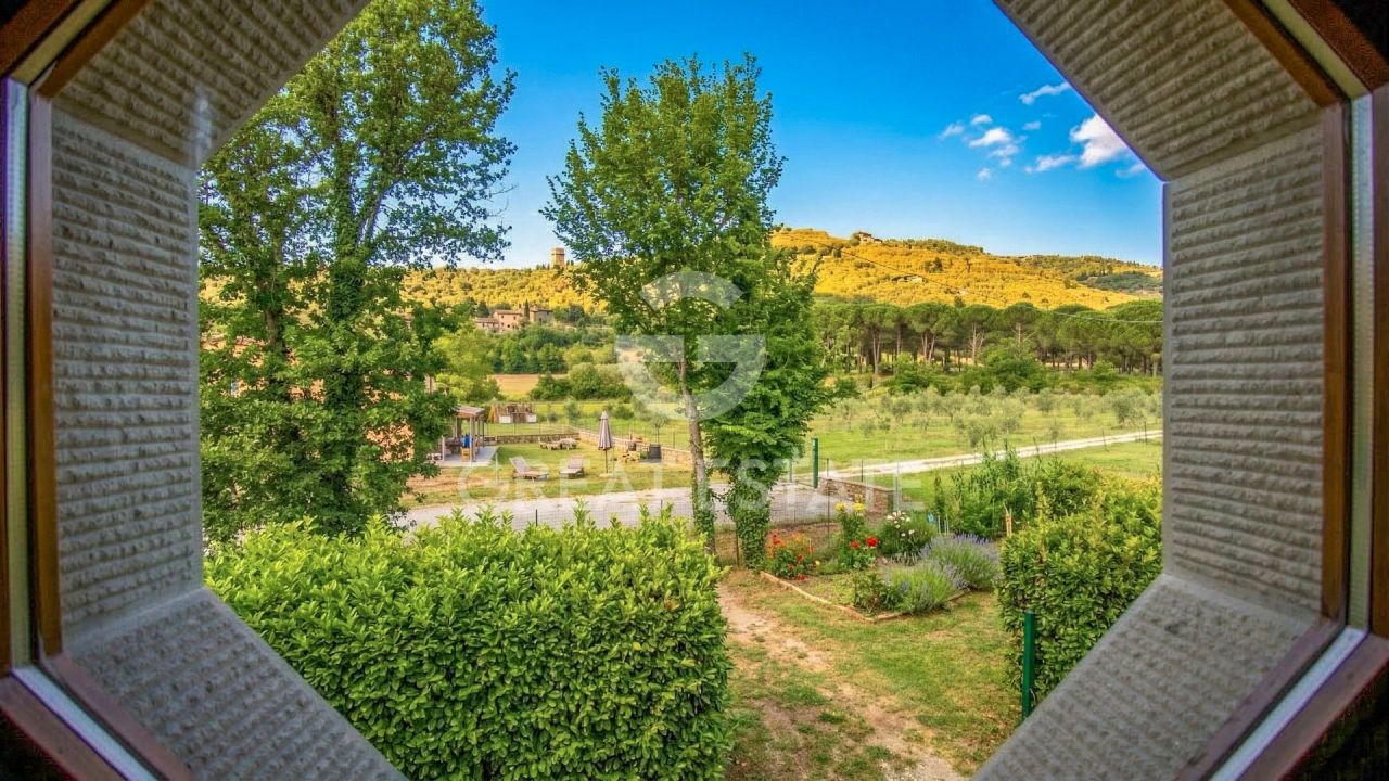 Апартаменты в Кортоне, Италия, 101.5 м² - фото 16