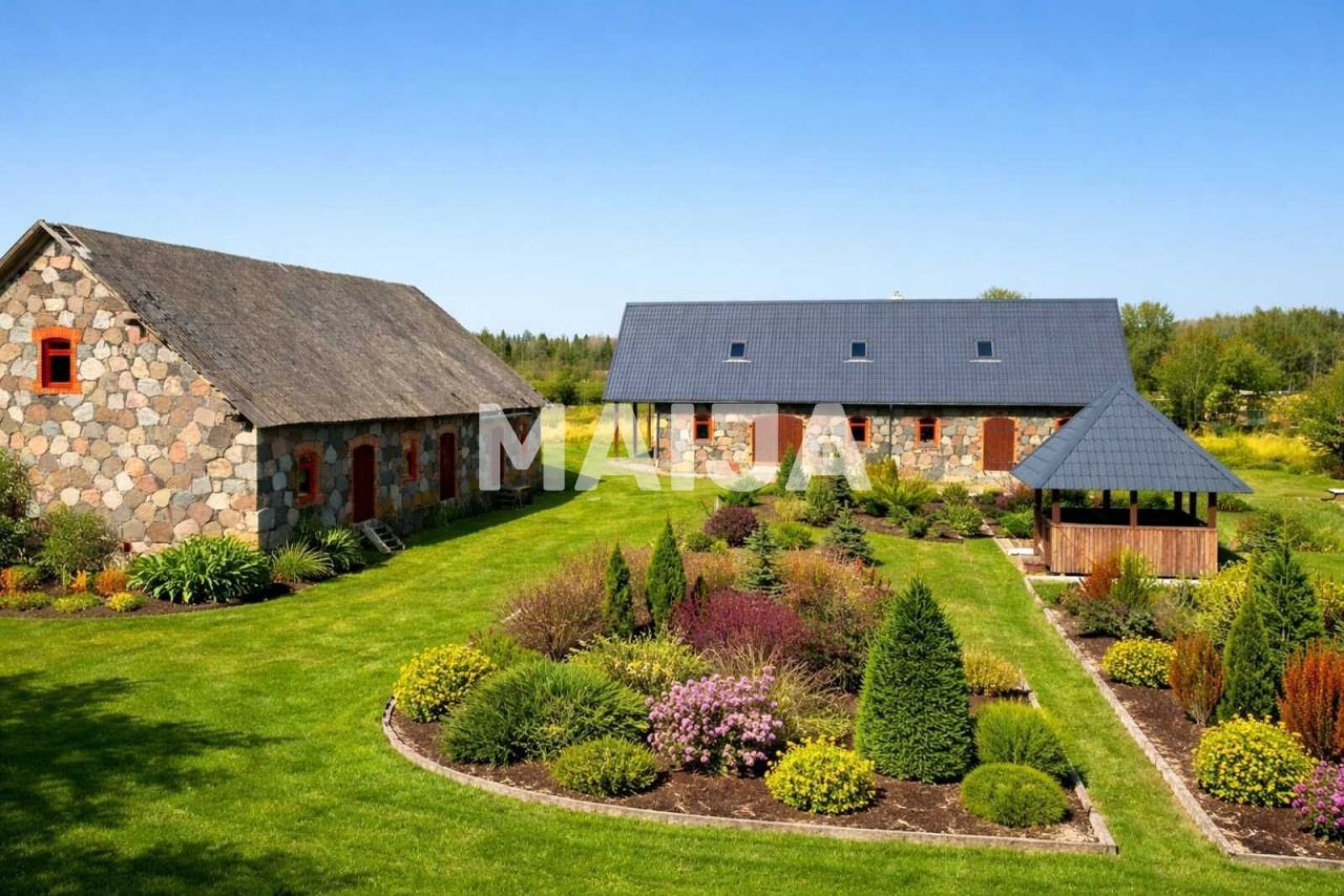 Дом в Мадоне, Латвия, 610 м² - фото 1