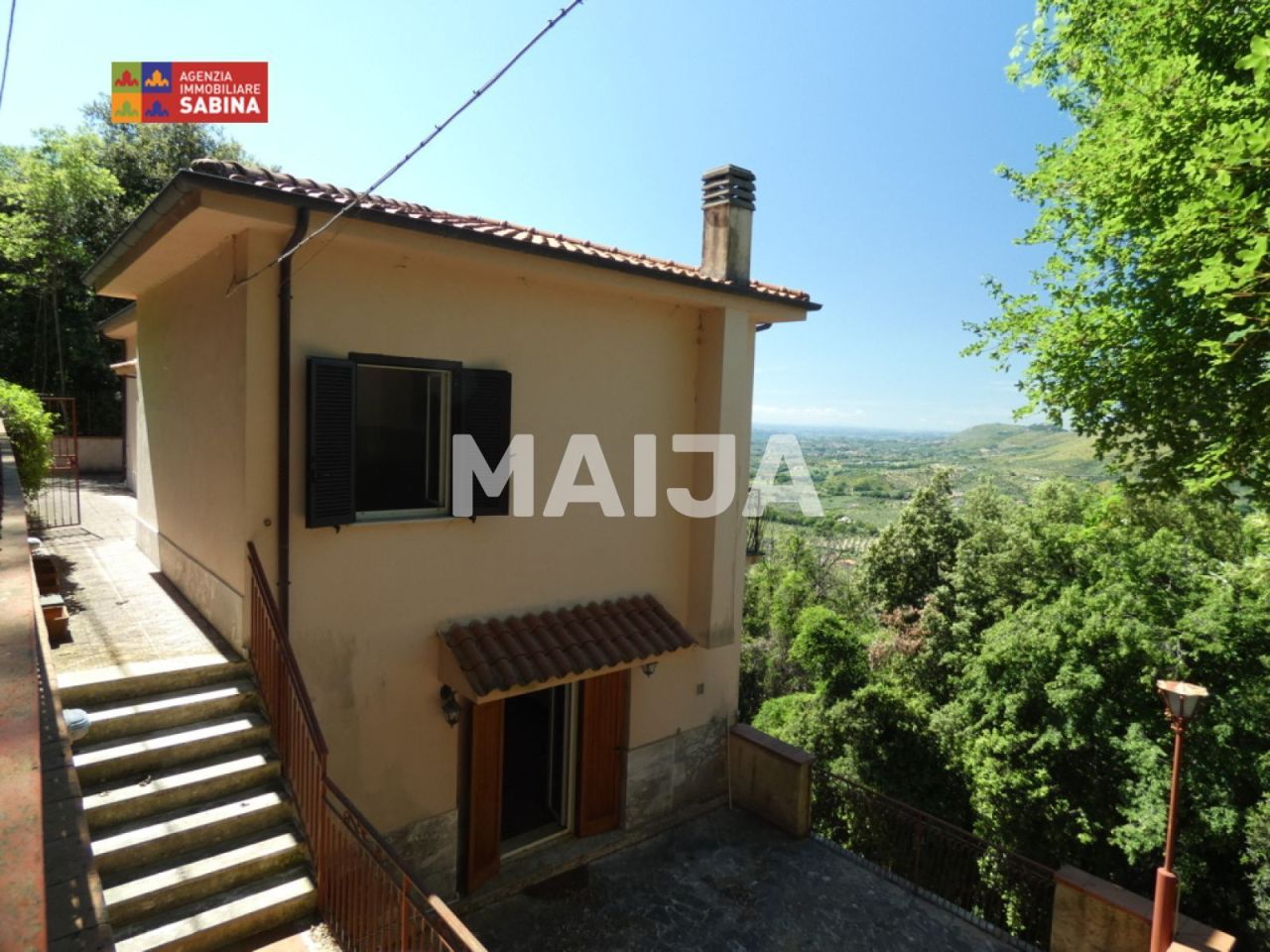 Дом в Риети, Италия, 200 м² - фото 1