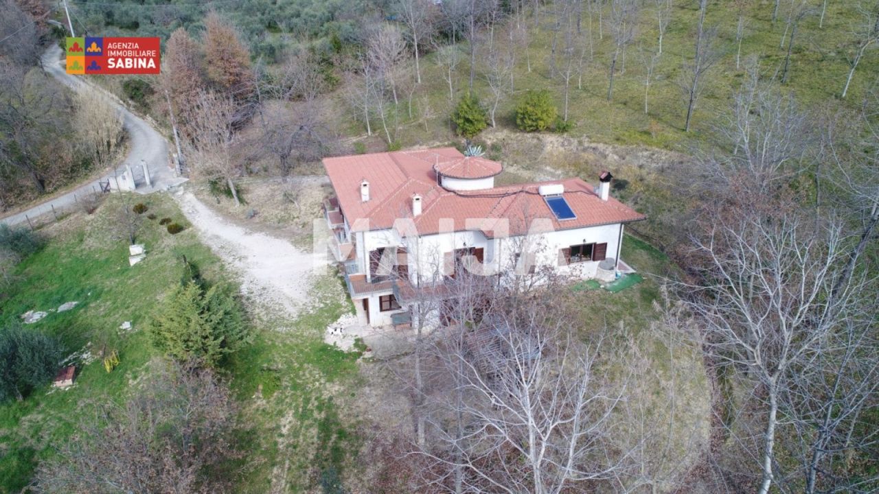 Вилла в Риети, Италия, 270 м² - фото 3