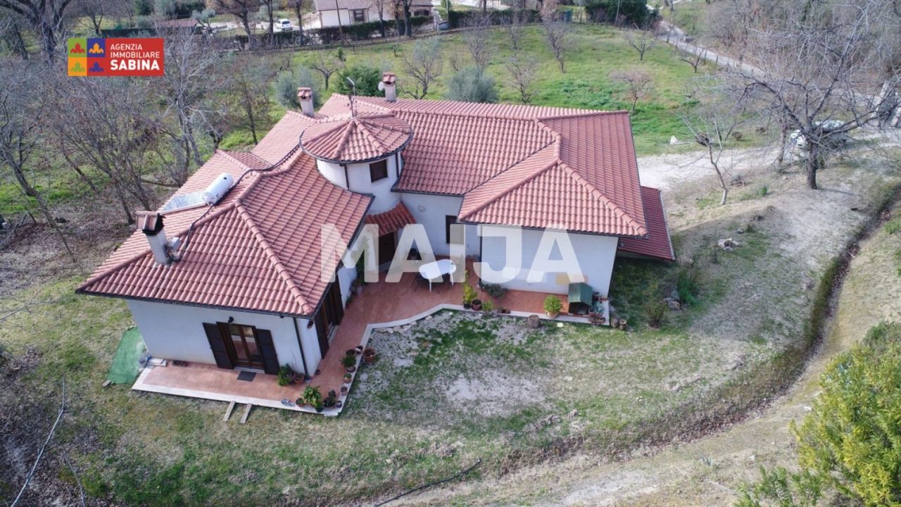 Вилла в Риети, Италия, 270 м² - фото 5