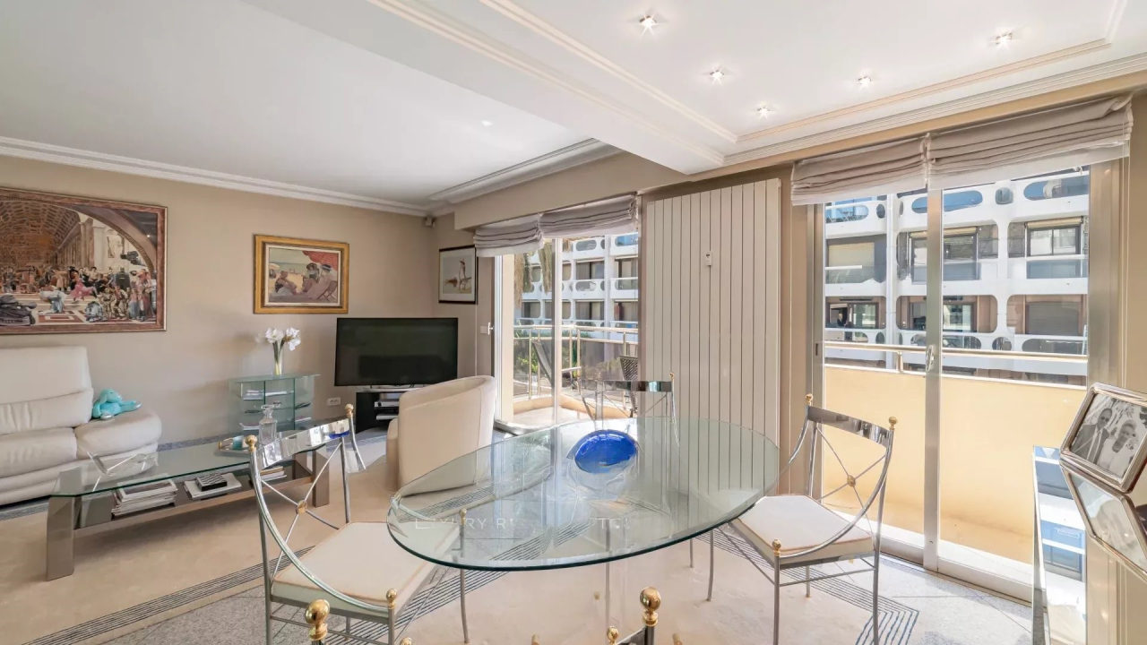 Квартира в Каннах, Франция, 58 м² - фото 8