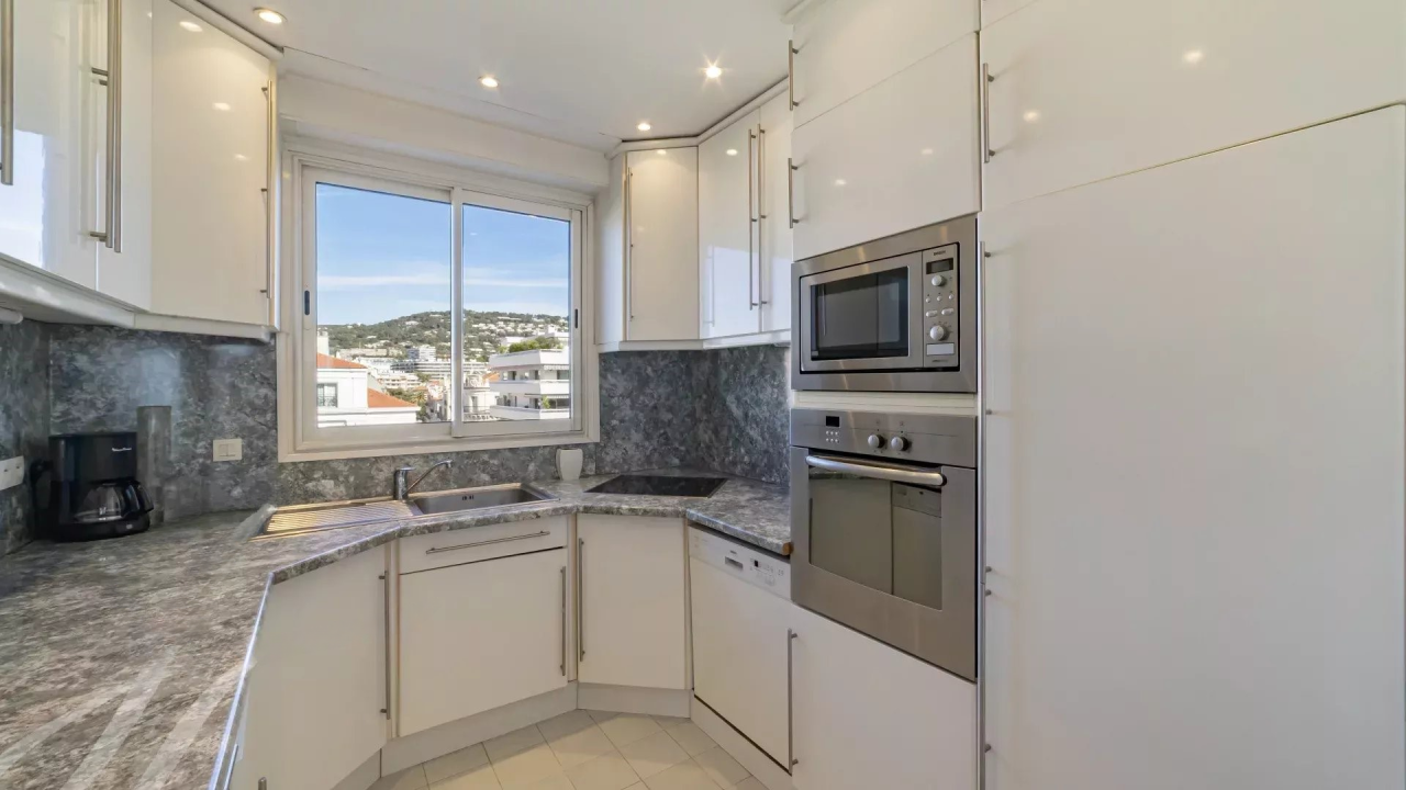 Квартира в Каннах, Франция, 77 м² - фото 8