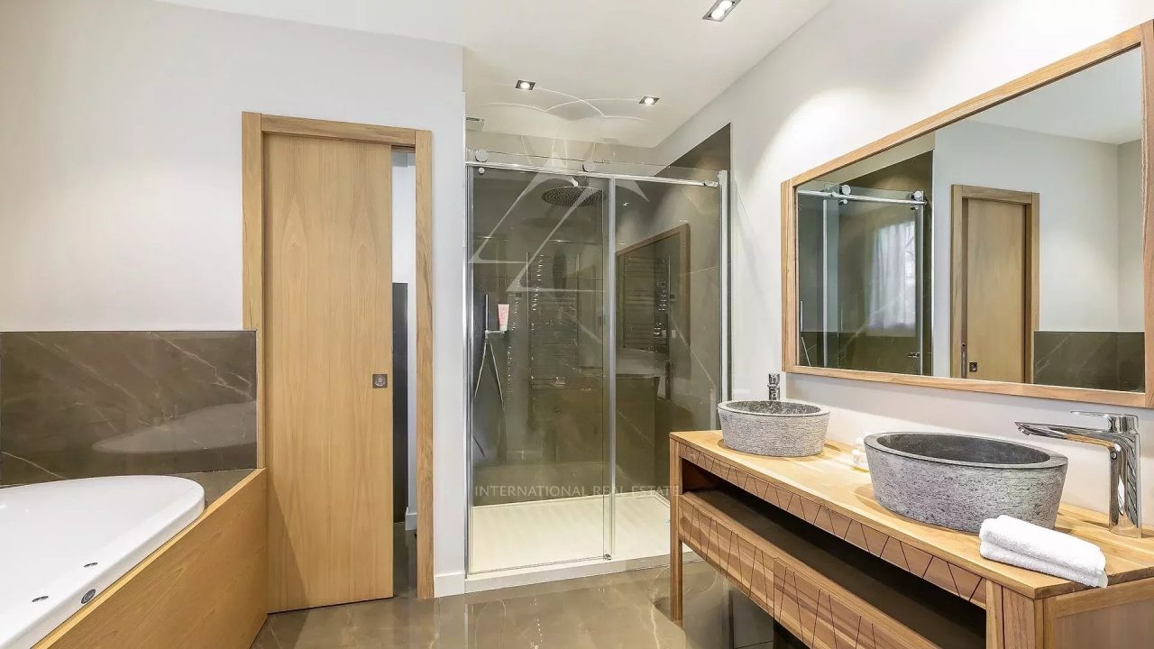 Квартира в Каннах, Франция, 339 м² - фото 8