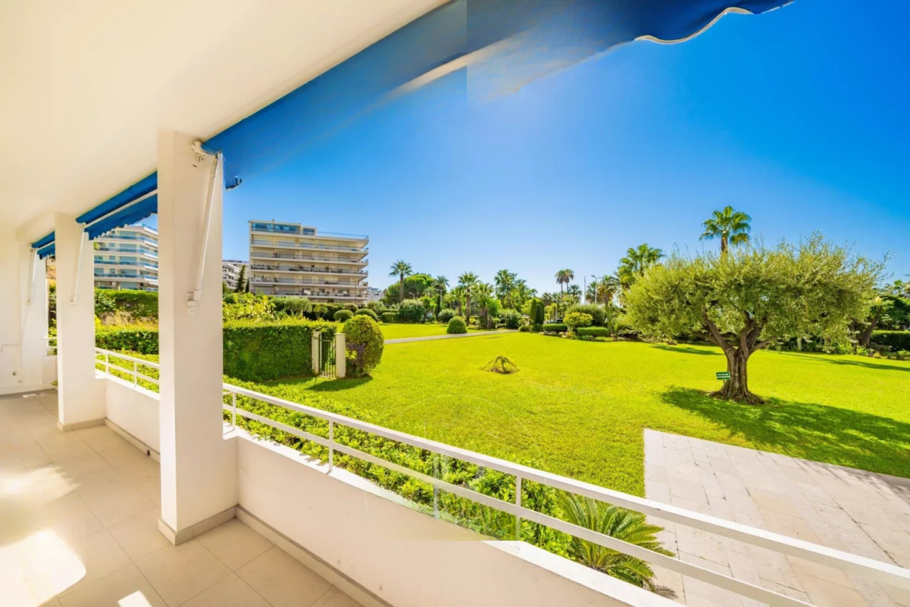 Квартира в Каннах, Франция, 107 м² - фото 11