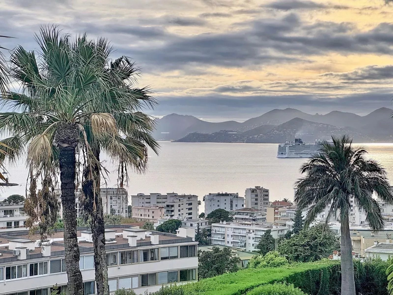 Квартира в Каннах, Франция, 48 м² - фото 11