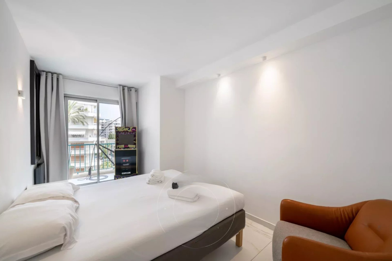 Квартира в Каннах, Франция, 100 м² - фото 11