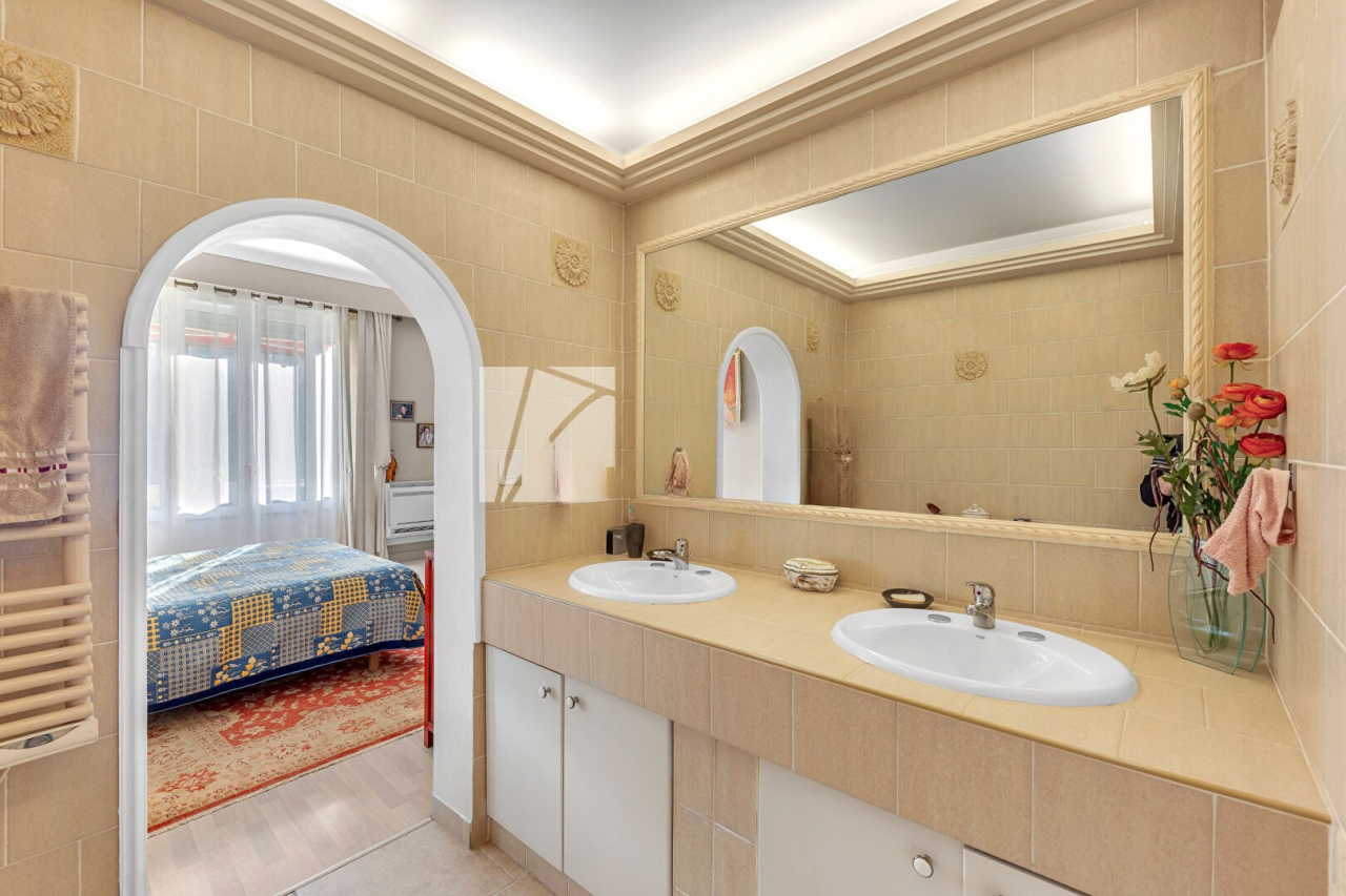 Квартира в Каннах, Франция, 166 м² - фото 12