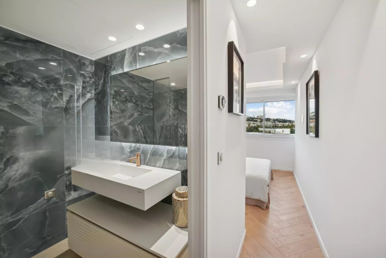 Квартира в Каннах, Франция, 96 м² - фото 13