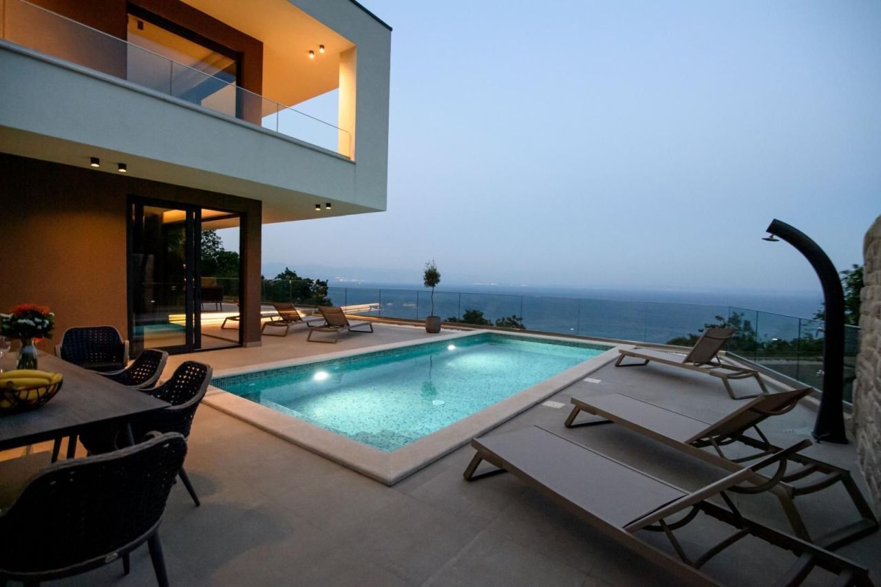 Вилла в Ловране, Хорватия, 225 м² - фото 2