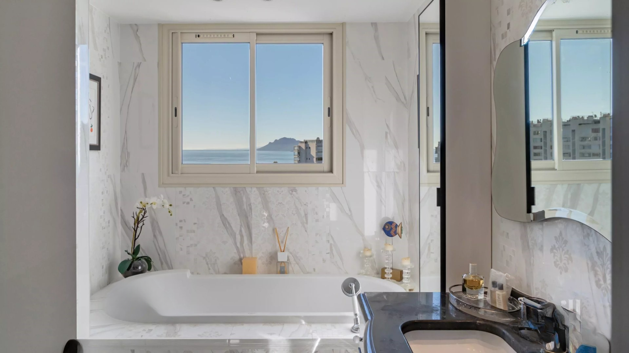 Квартира в Каннах, Франция, 138 м² - фото 15