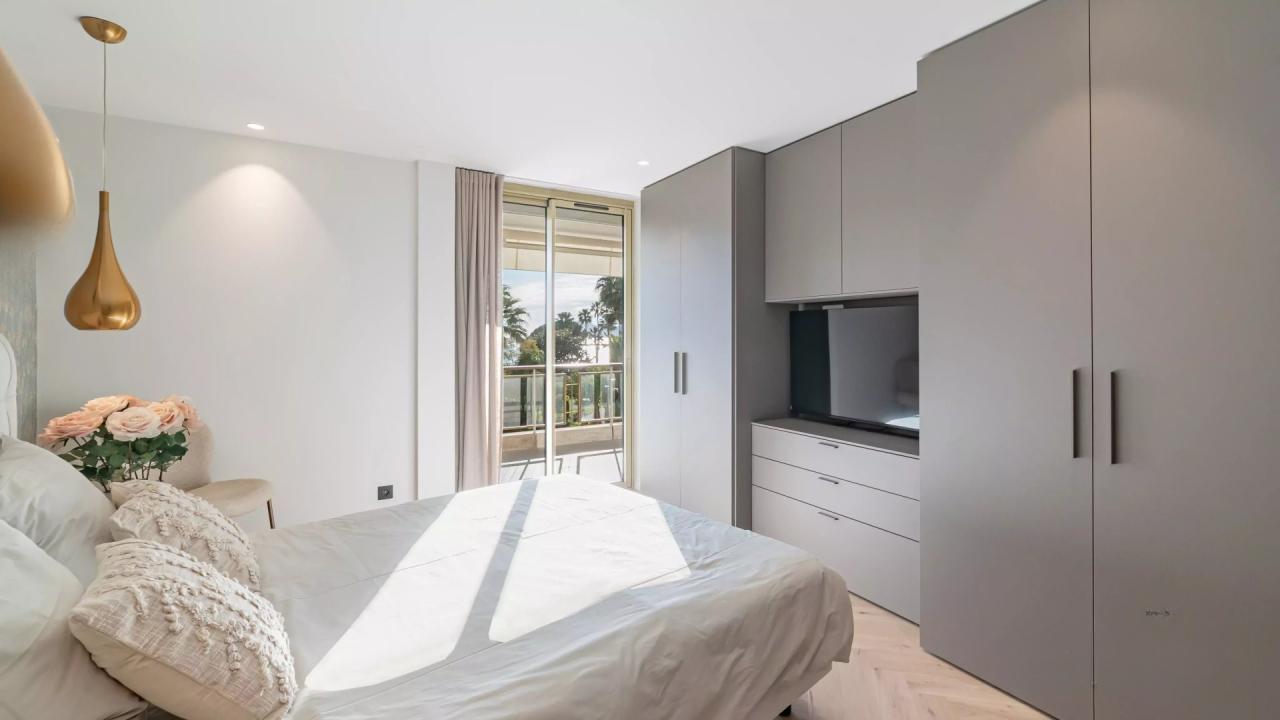 Квартира в Каннах, Франция, 85 м² - фото 16