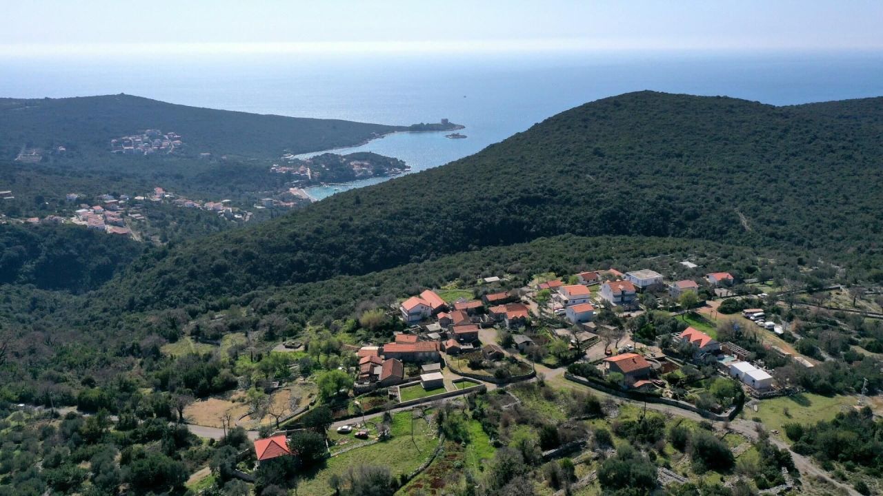 Дом на полуострове Луштица, Черногория, 195 м² - фото 2