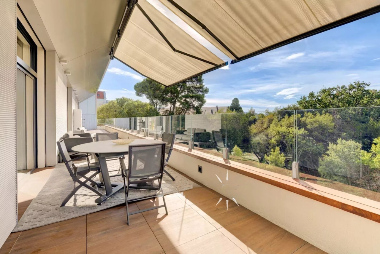 Квартира в Каннах, Франция, 186 м² - фото 1