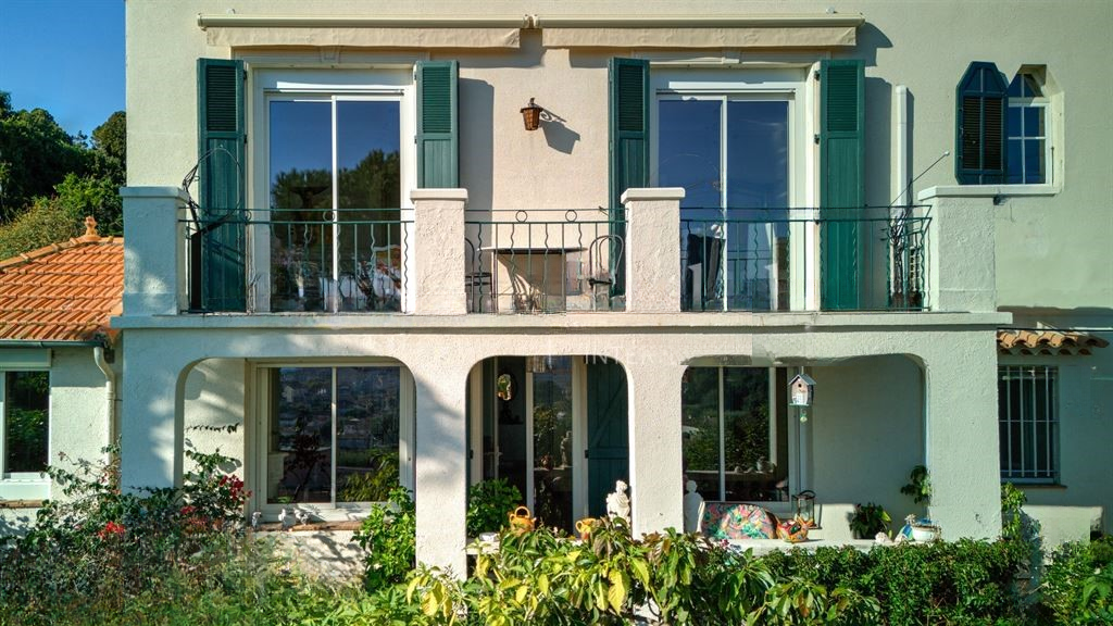 Квартира в Каннах, Франция, 195 м² - фото 1