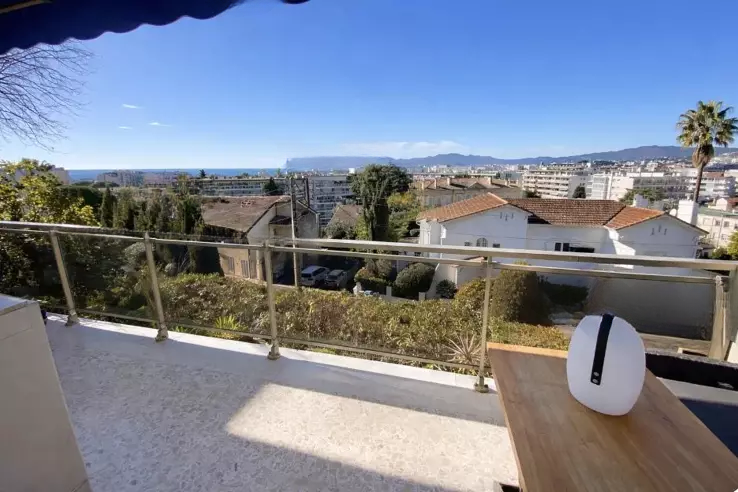 Квартира в Каннах, Франция, 74 м² - фото 1