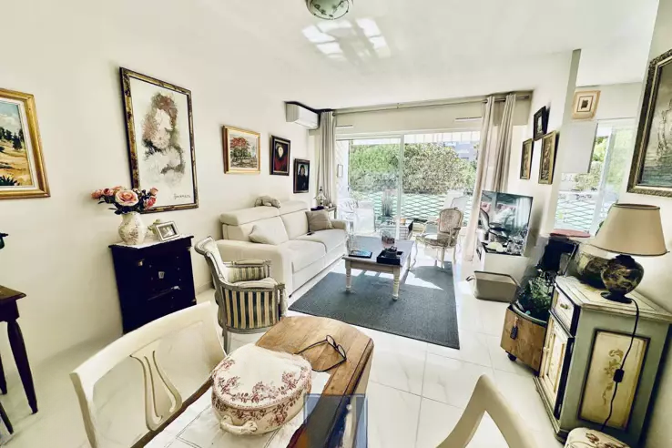 Квартира в Каннах, Франция, 49 м² - фото 1