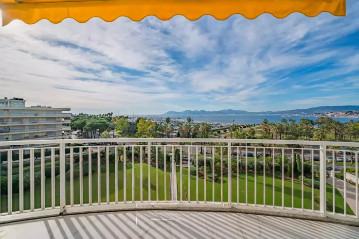 Квартира в Каннах, Франция, 126 м² - фото 1