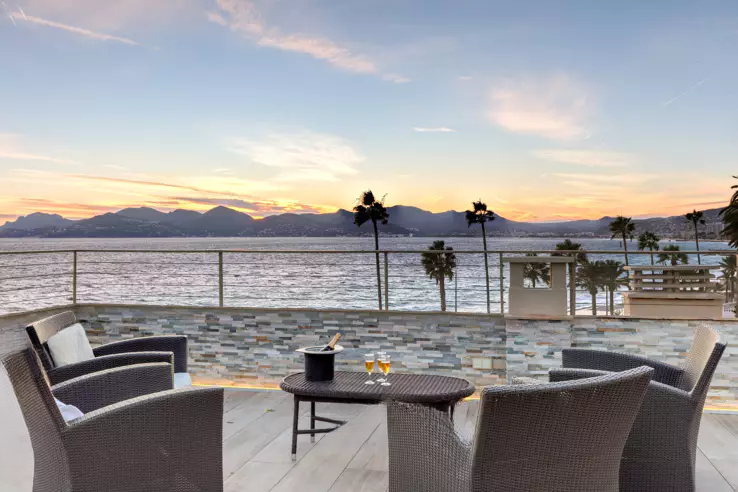 Квартира в Каннах, Франция, 125 м² - фото 1