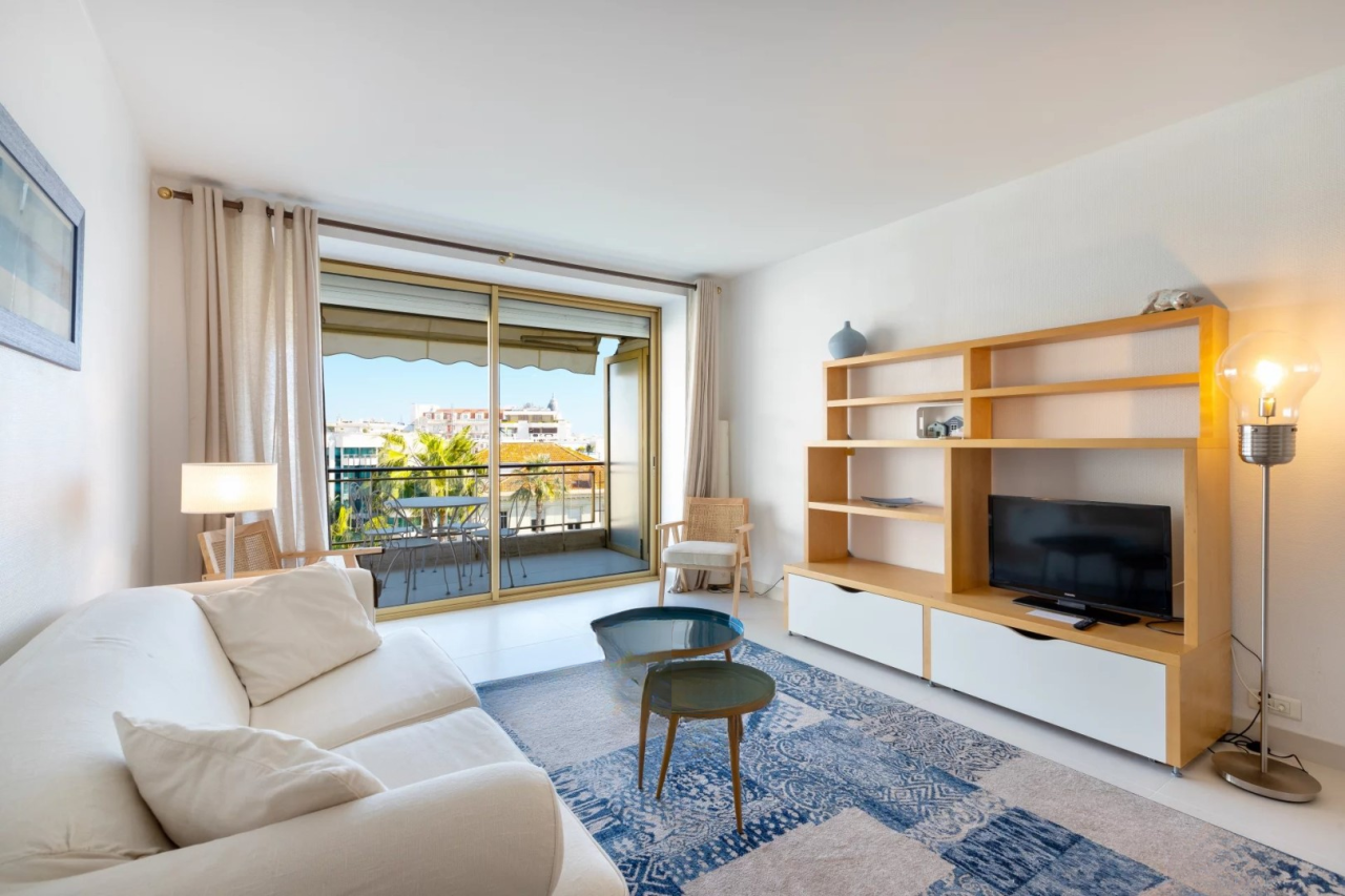 Квартира в Каннах, Франция, 59 м² - фото 2