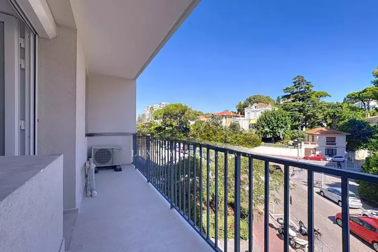 Квартира в Каннах, Франция, 48 м² - фото 2