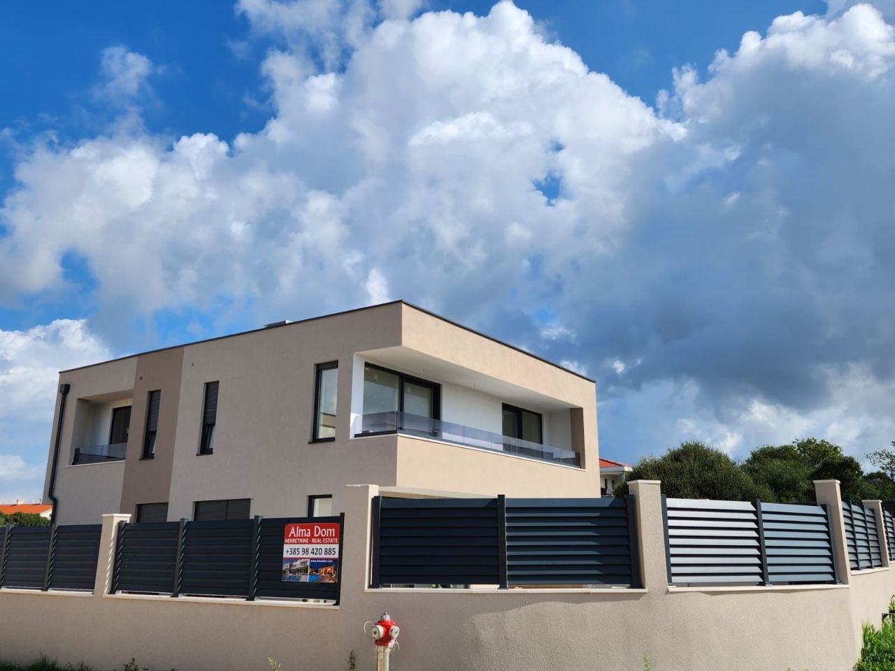 Дом в Медулине, Хорватия, 250 м² - фото 1