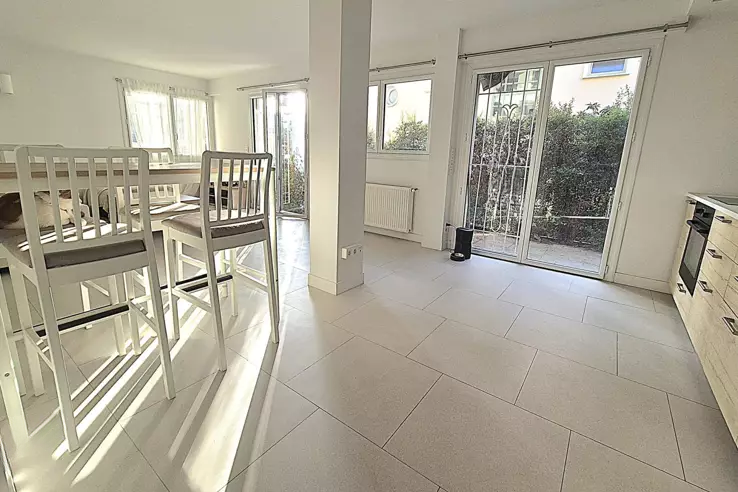 Квартира в Каннах, Франция, 68 м² - фото 2