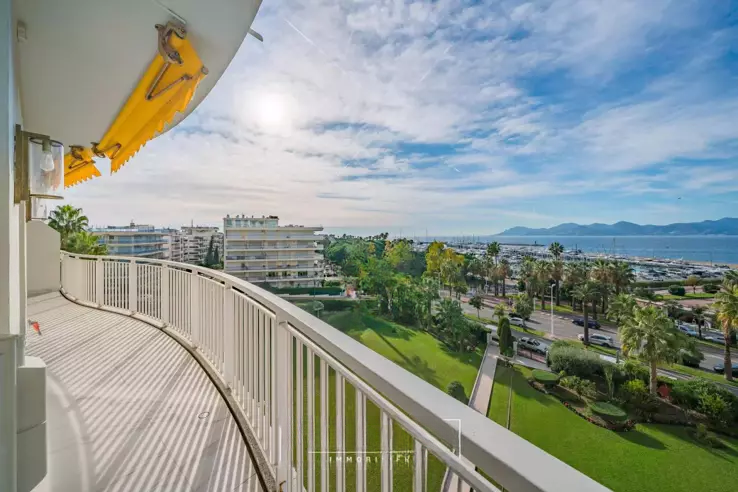 Квартира в Каннах, Франция, 126 м² - фото 2