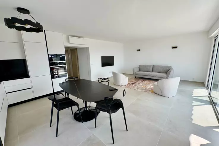 Квартира в Каннах, Франция, 77 м² - фото 2