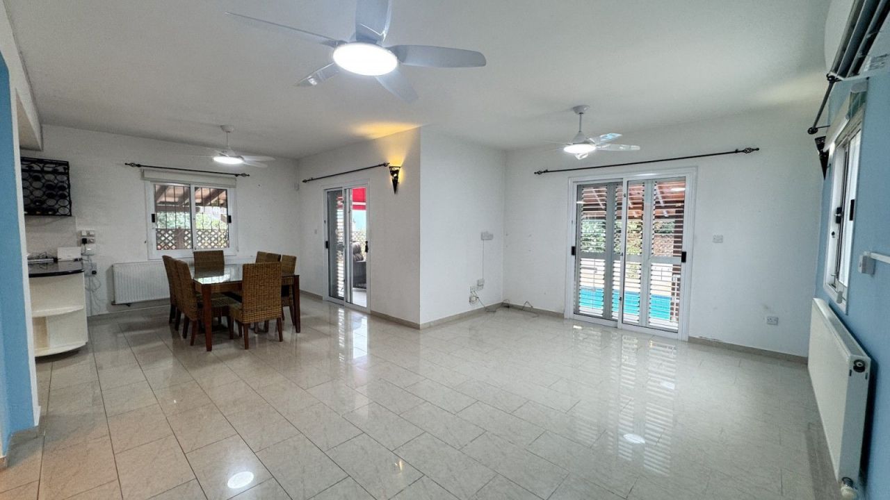 Вилла в Пафосе, Кипр, 145 м² - фото 10