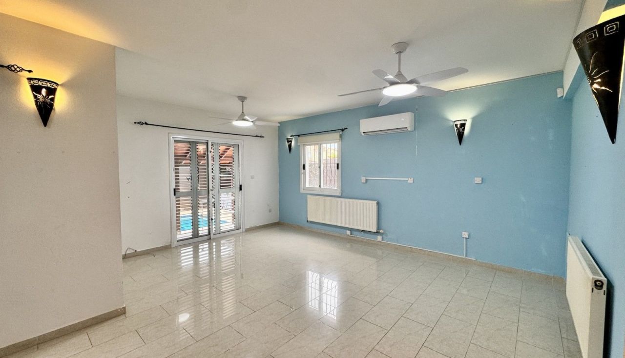 Вилла в Пафосе, Кипр, 145 м² - фото 11