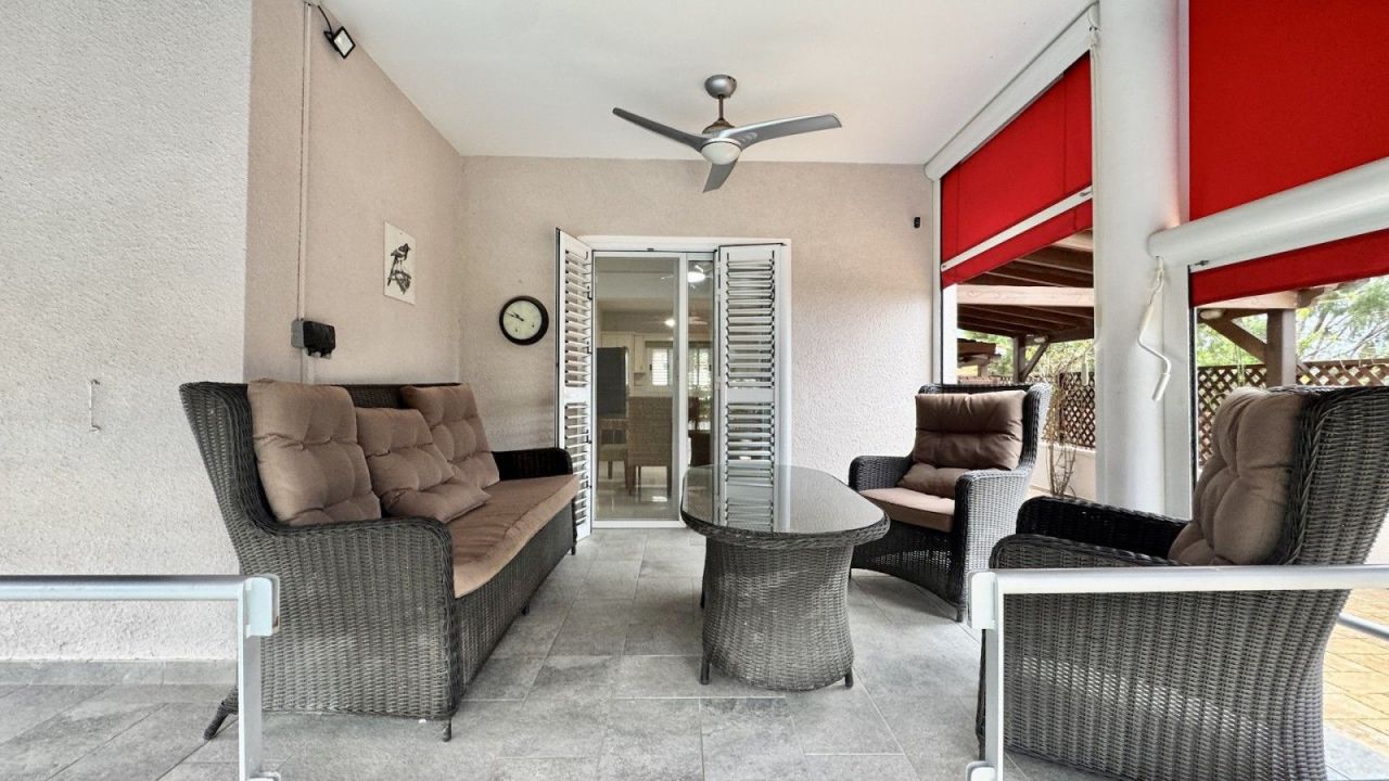 Вилла в Пафосе, Кипр, 145 м² - фото 15