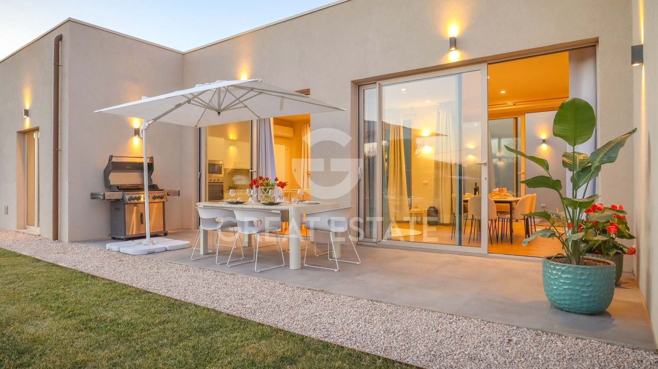 Вилла в Кастильоне-дель-Лаго, Италия, 162.04 м² - фото 1