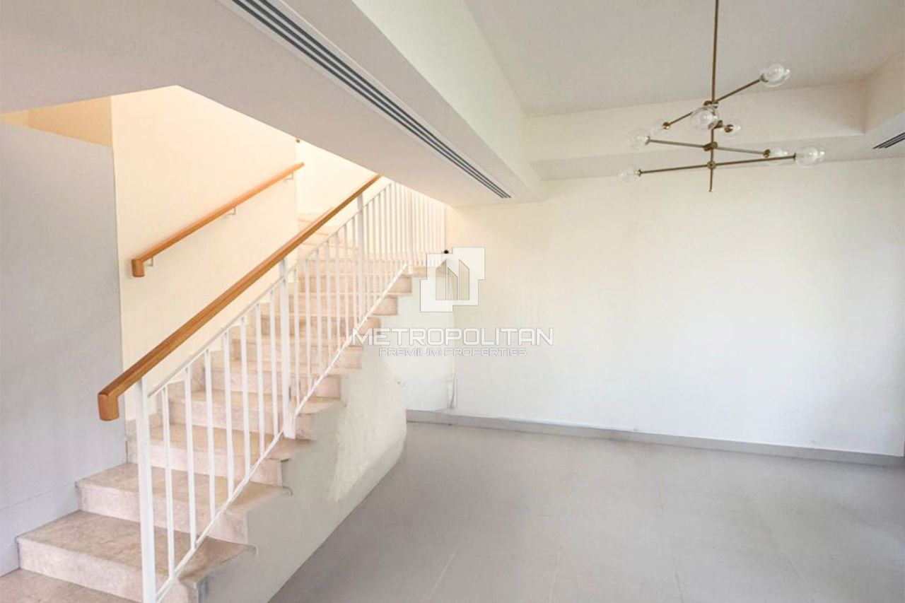 Таунхаус в Дубае, ОАЭ, 254 м² - фото 4