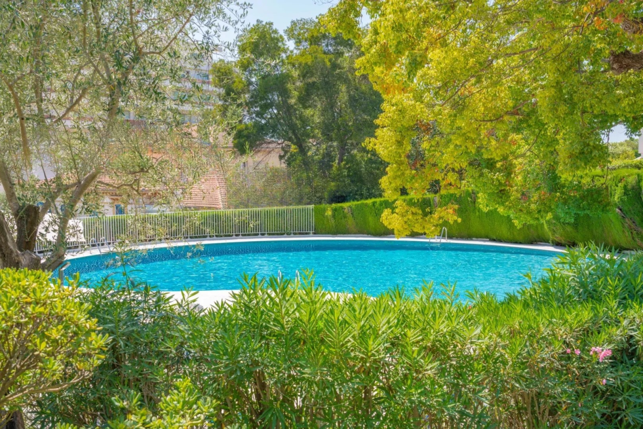 Квартира в Каннах, Франция, 108 м² - фото 9