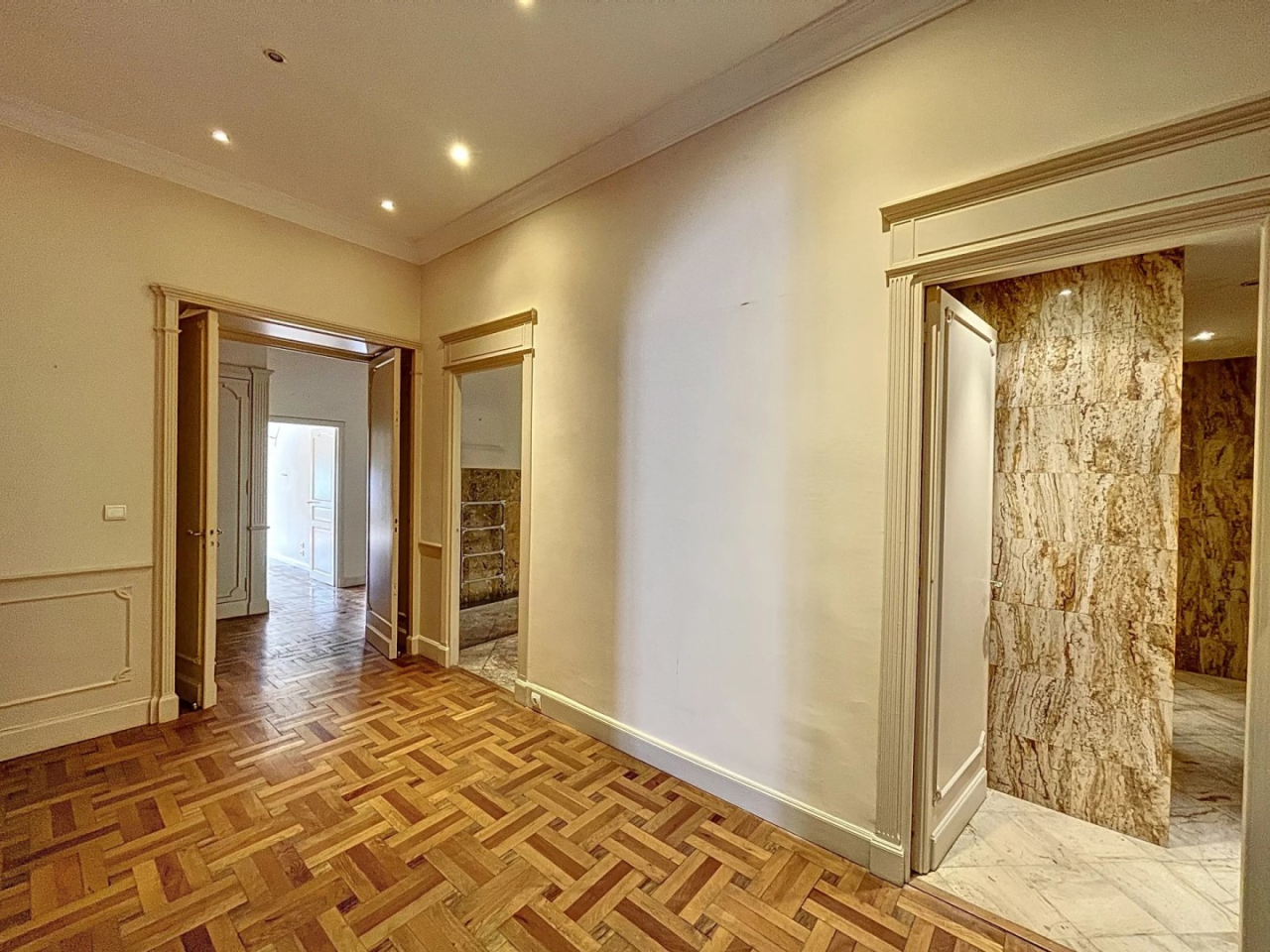 Квартира в Каннах, Франция, 332 м² - фото 11