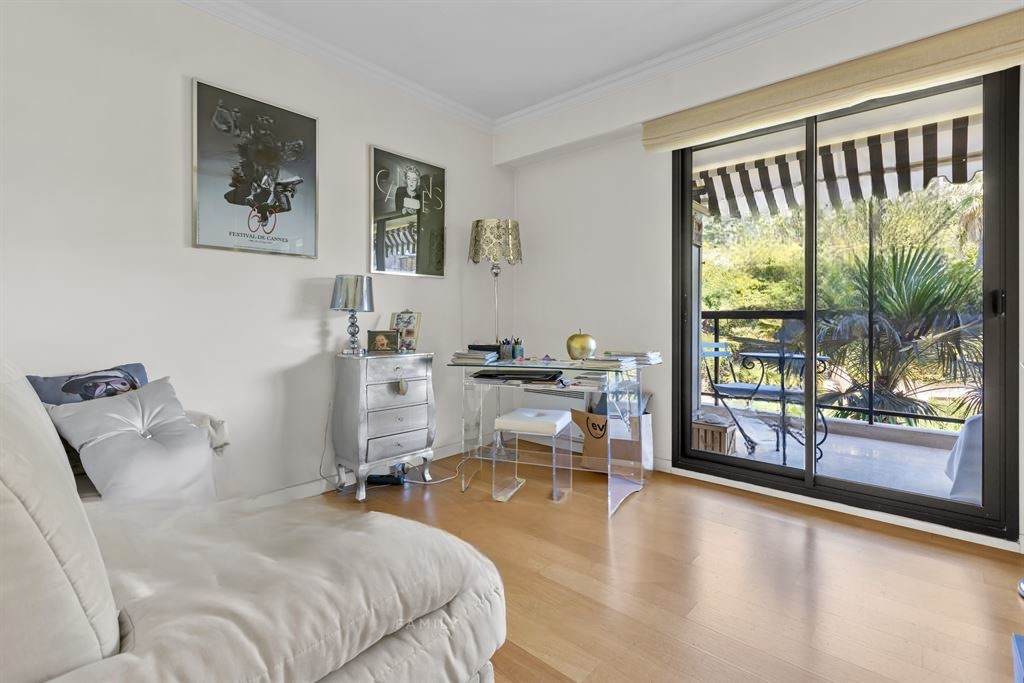 Квартира в Каннах, Франция, 90 м² - фото 11