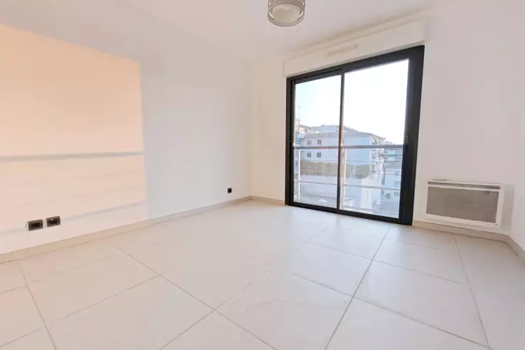 Квартира в Каннах, Франция, 70 м² - фото 5