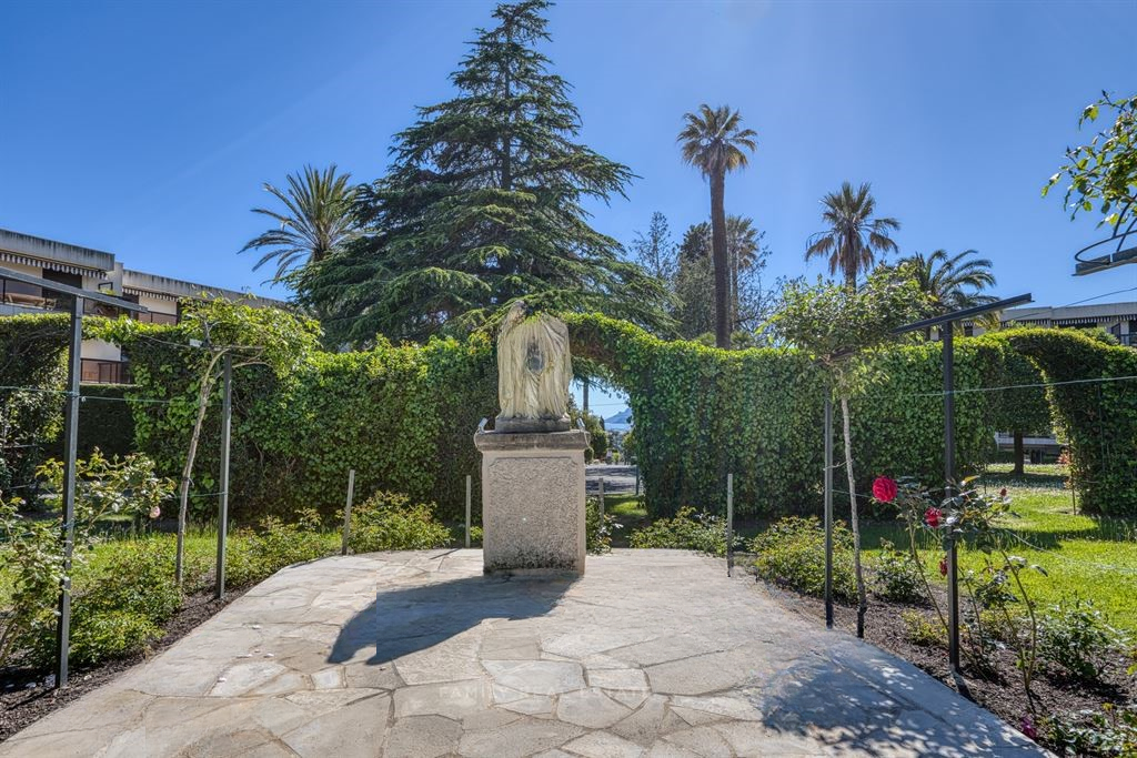 Квартира в Каннах, Франция, 90 м² - фото 18