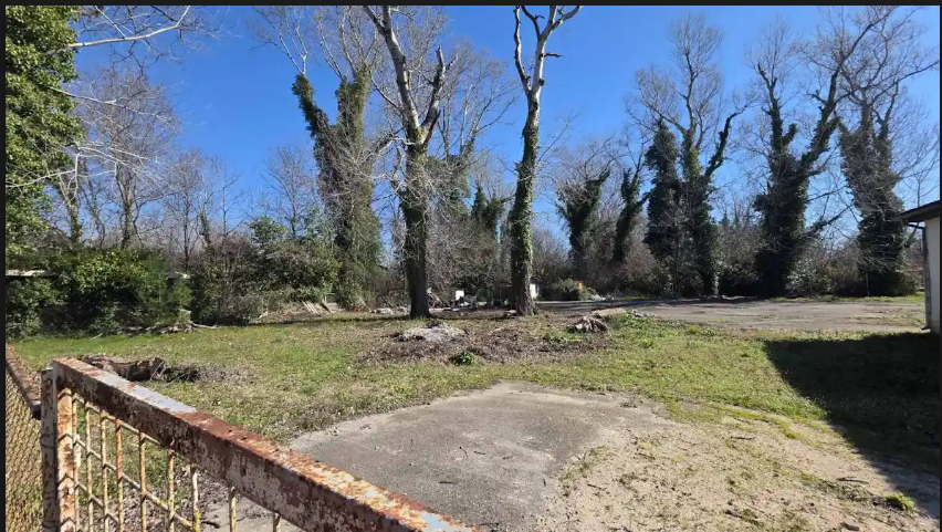 Земля в Улцине, Черногория, 6 809 м² - фото 1