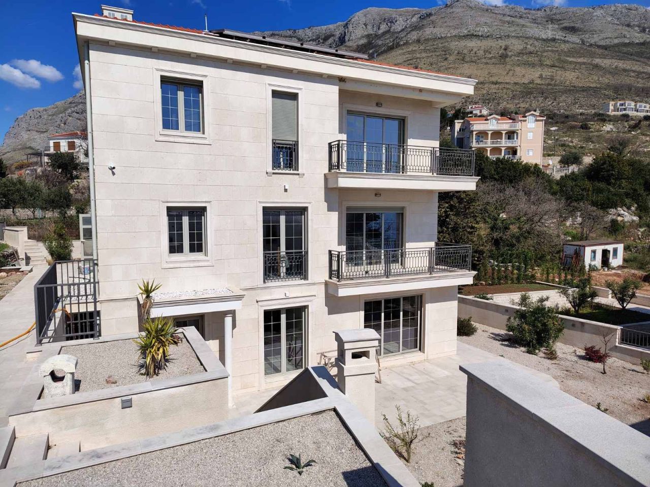 Вилла в Режевичах, Черногория, 288 м² - фото 13