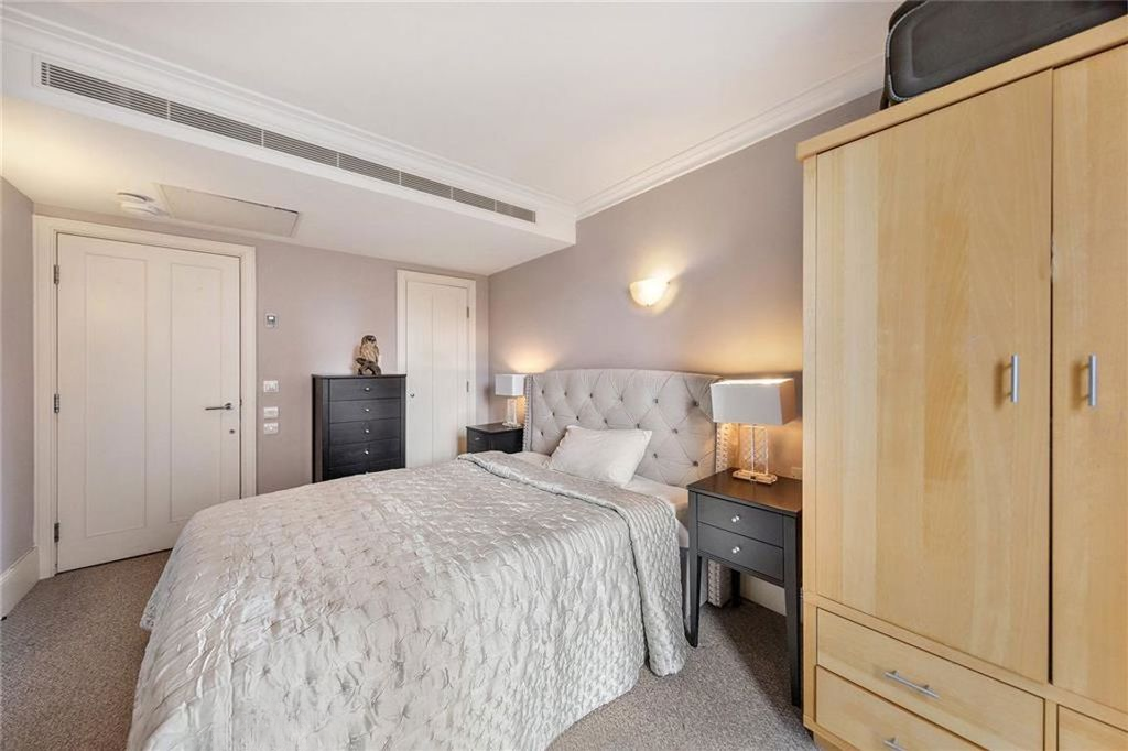 Квартира в Лондоне, Великобритания, 48 м² - фото 1