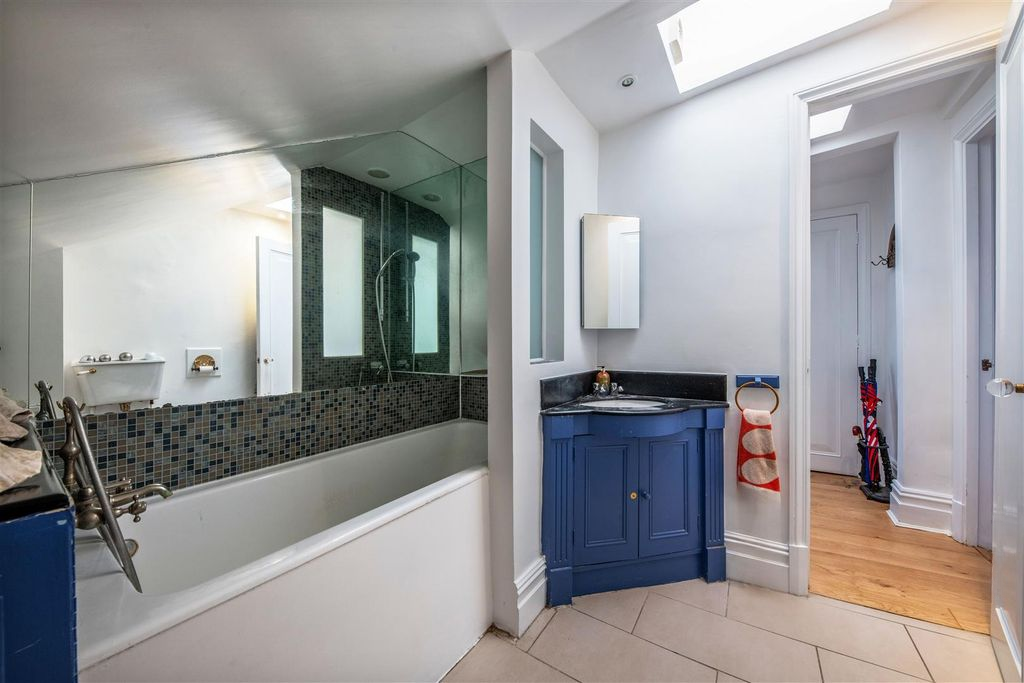 Квартира в Лондоне, Великобритания, 62 м² - фото 1