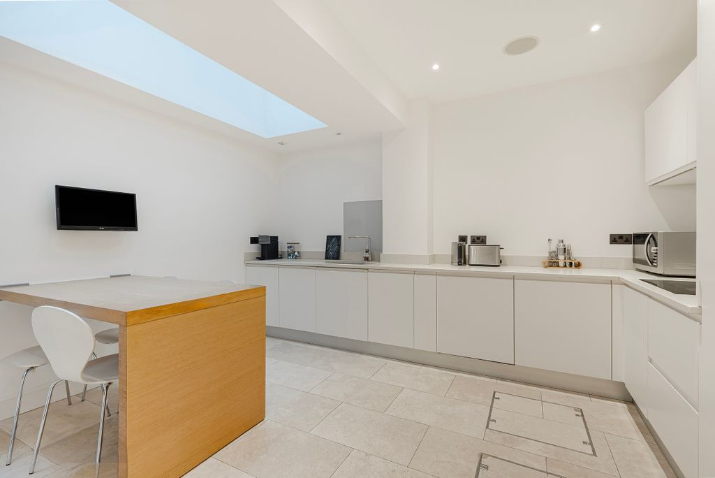 Квартира в Лондоне, Великобритания, 186 м² - фото 1