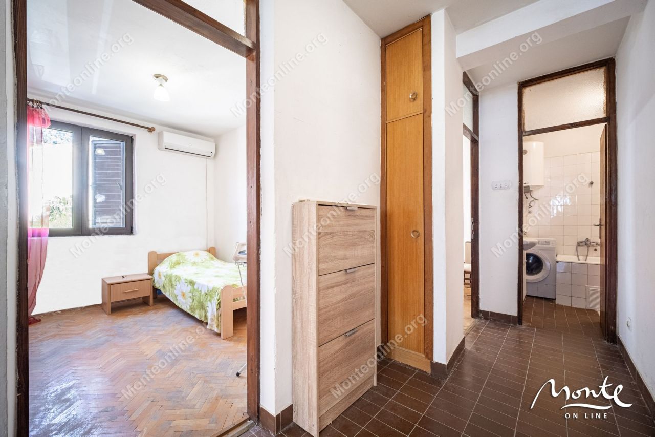 Апартаменты в Рисане, Черногория, 64 м² - фото 11