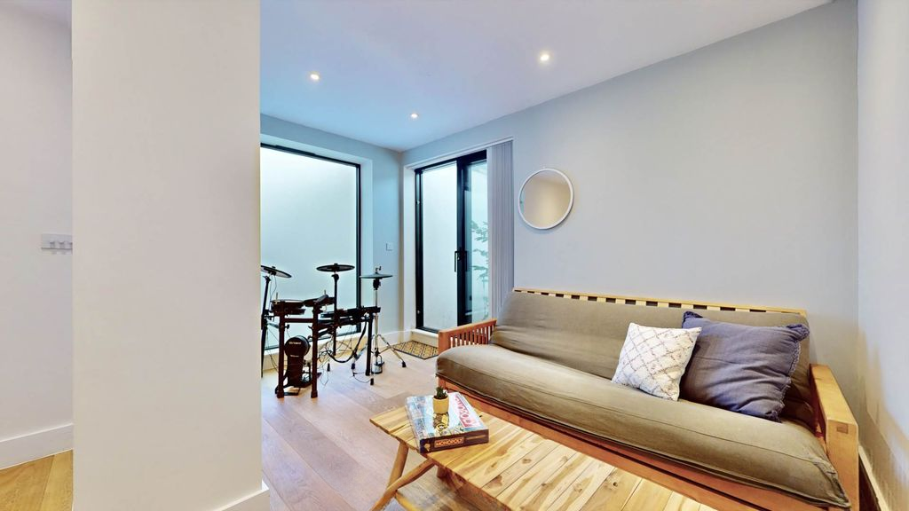 Квартира в Лондоне, Великобритания, 40 м² - фото 2