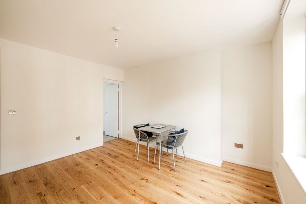 Квартира в Лондоне, Великобритания, 58 м² - фото 2